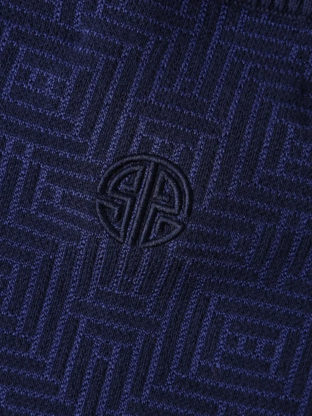 Shanghai Tang Jacquard-pattern Logo-plaque Sweater In Blue