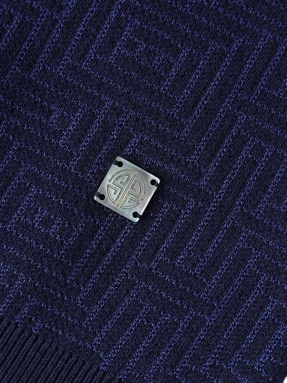 Shanghai Tang Jacquard-pattern Logo-plaque Sweater In Blue