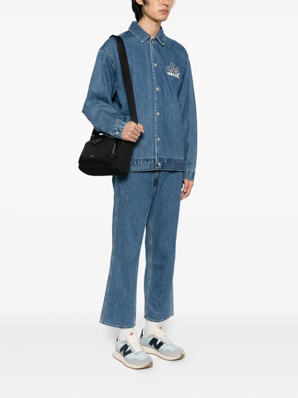 agnès b.  logo-printed shoulder bag | Image 2
