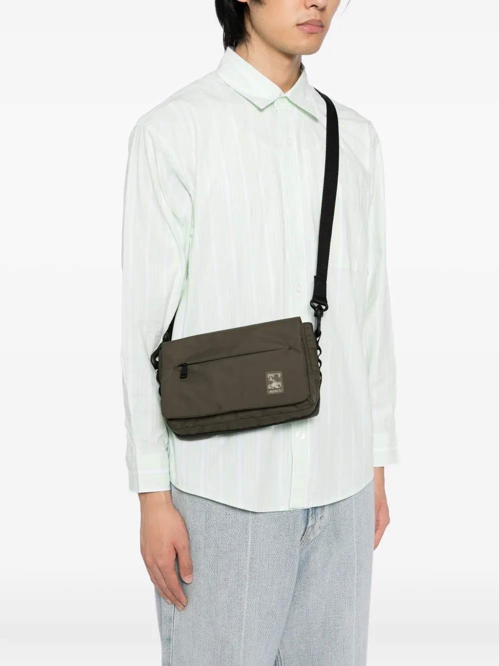 agnès b.  logo-patched shoulder bag | Image 2