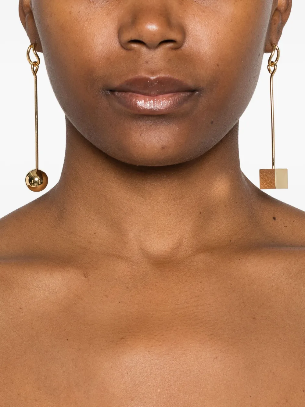 Jacquemus Nodo earrings | Image 2
