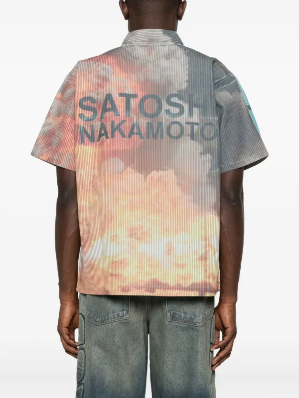 ［semoh］ Graphic Shirt＋Coat SATOSHI NAKAMOTO graphic-print half-zip Polo Shirt | Blue | FARFETCH