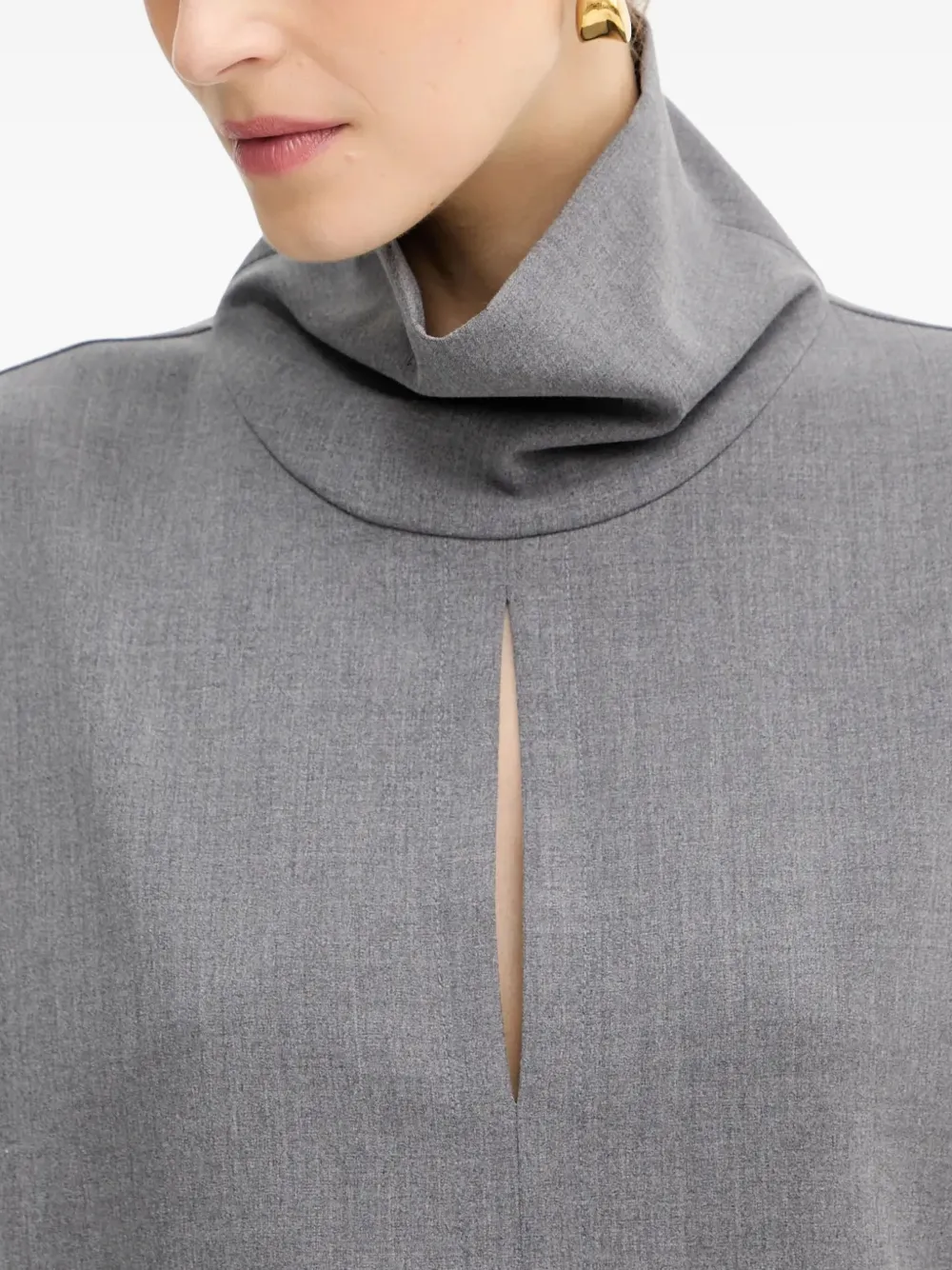 SIMONA CORSELLINI Top met col en keyhole Grijs
