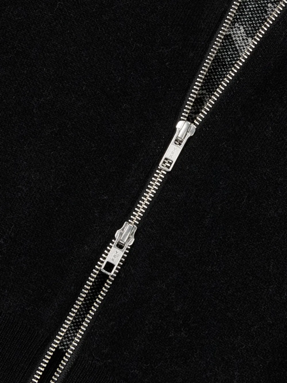 STUDIO TOMBOY Vest met rits en logodetail Zwart