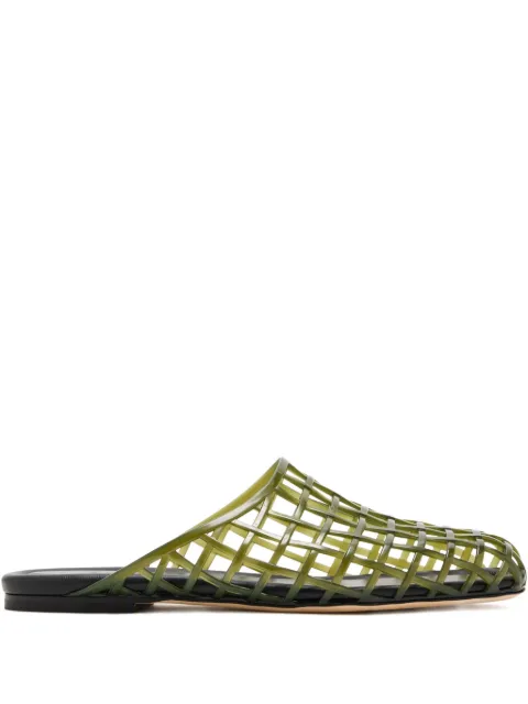 Vince Barcelona caged mules