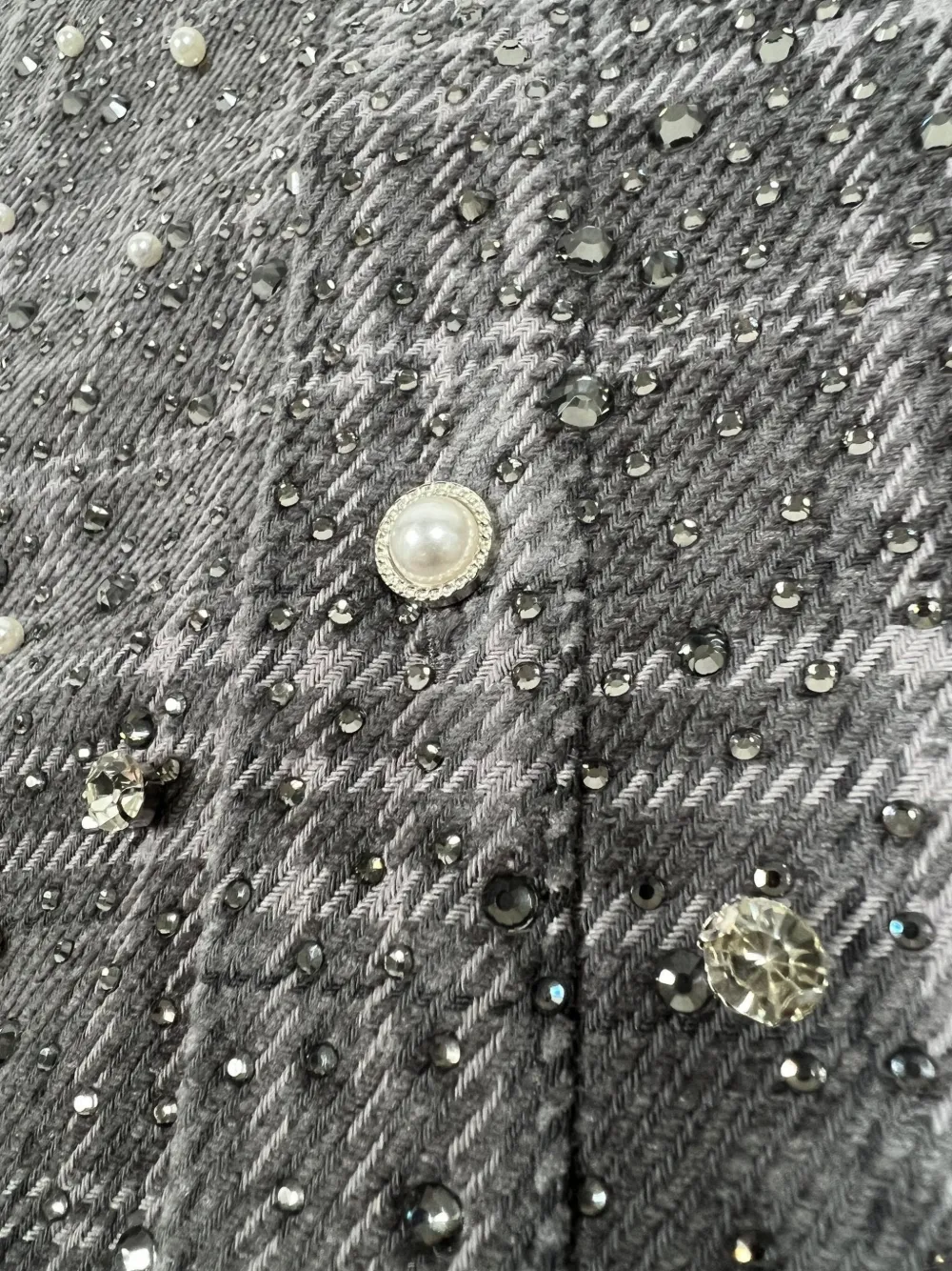 Birth Of Royal Child Pearl-embellished Checked Shirt In Gray