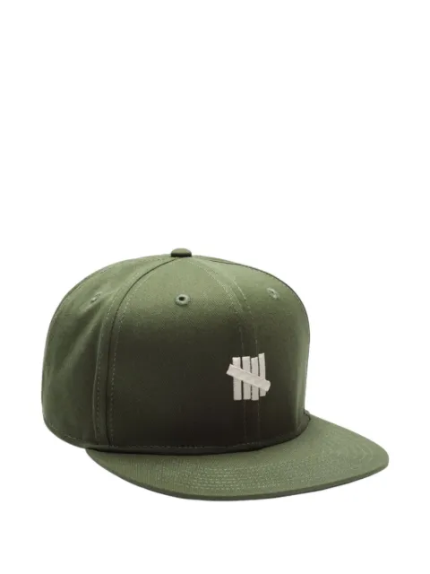 Undefeated contrast-logo snapback cap
