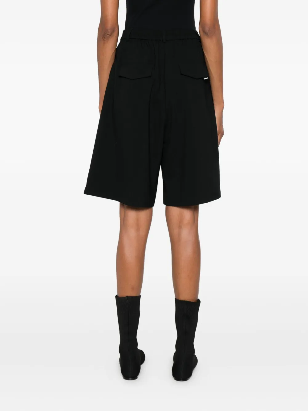 Cordera Pleated Shorts In Black