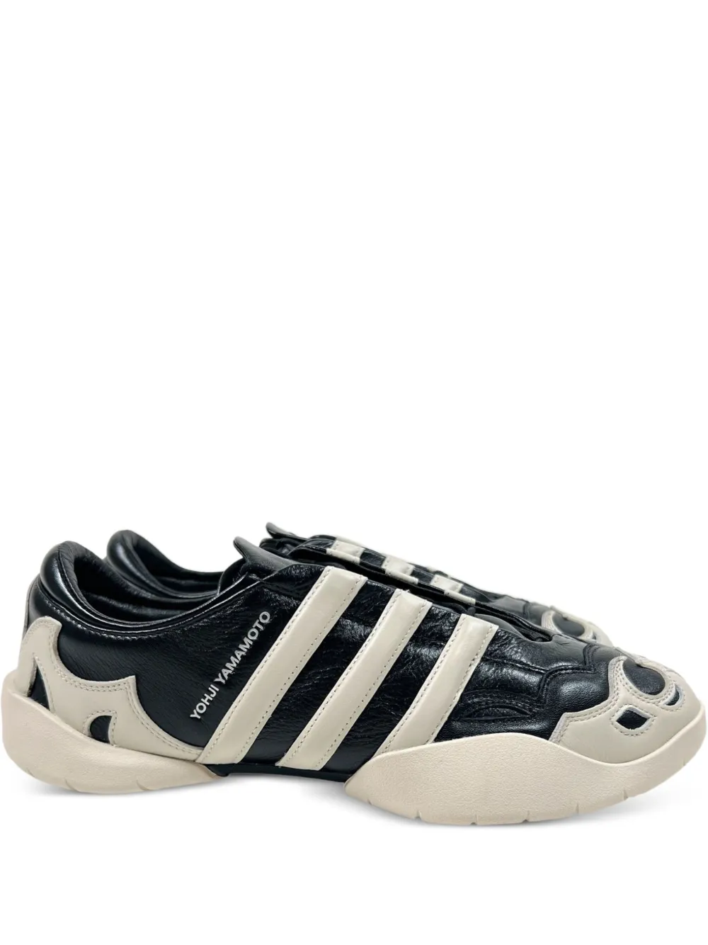Y-3 ADIDAS Regu 2002 three-stripe sneakers | Black | Image 1