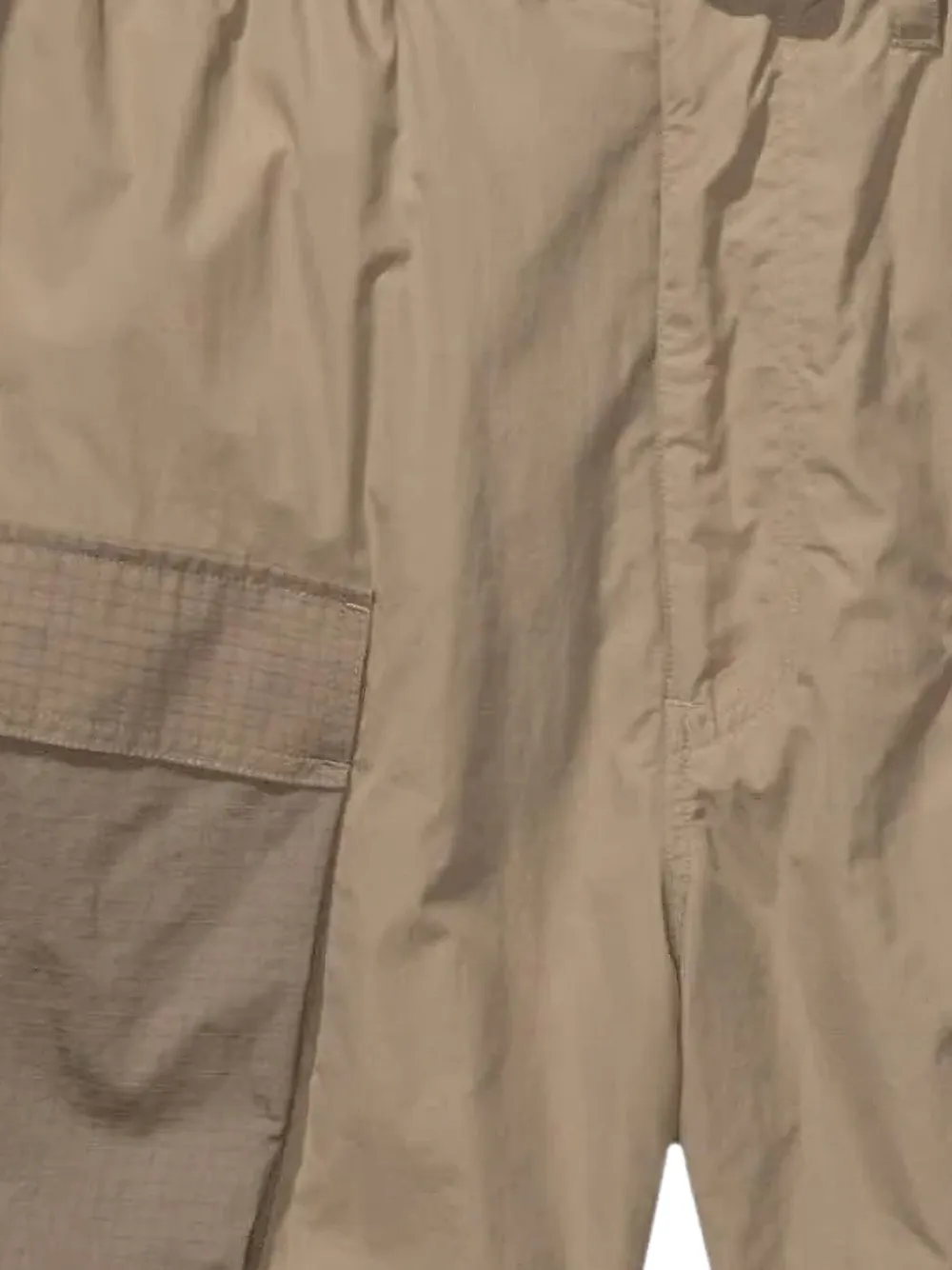 Undefeated colour-block cargo shorts | Cargo Shorts | Image 2