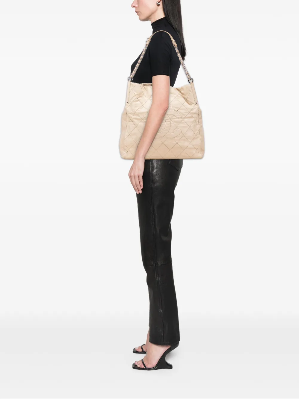 CHANEL Pre-Owned 2011 Iridescent Calfskin Sea Hit tote bag | Pre-Owned | Image 2