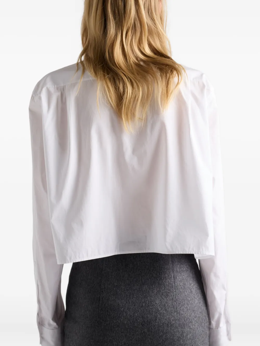 Prada Blouse met opgestikte zak en strikkraag Wit