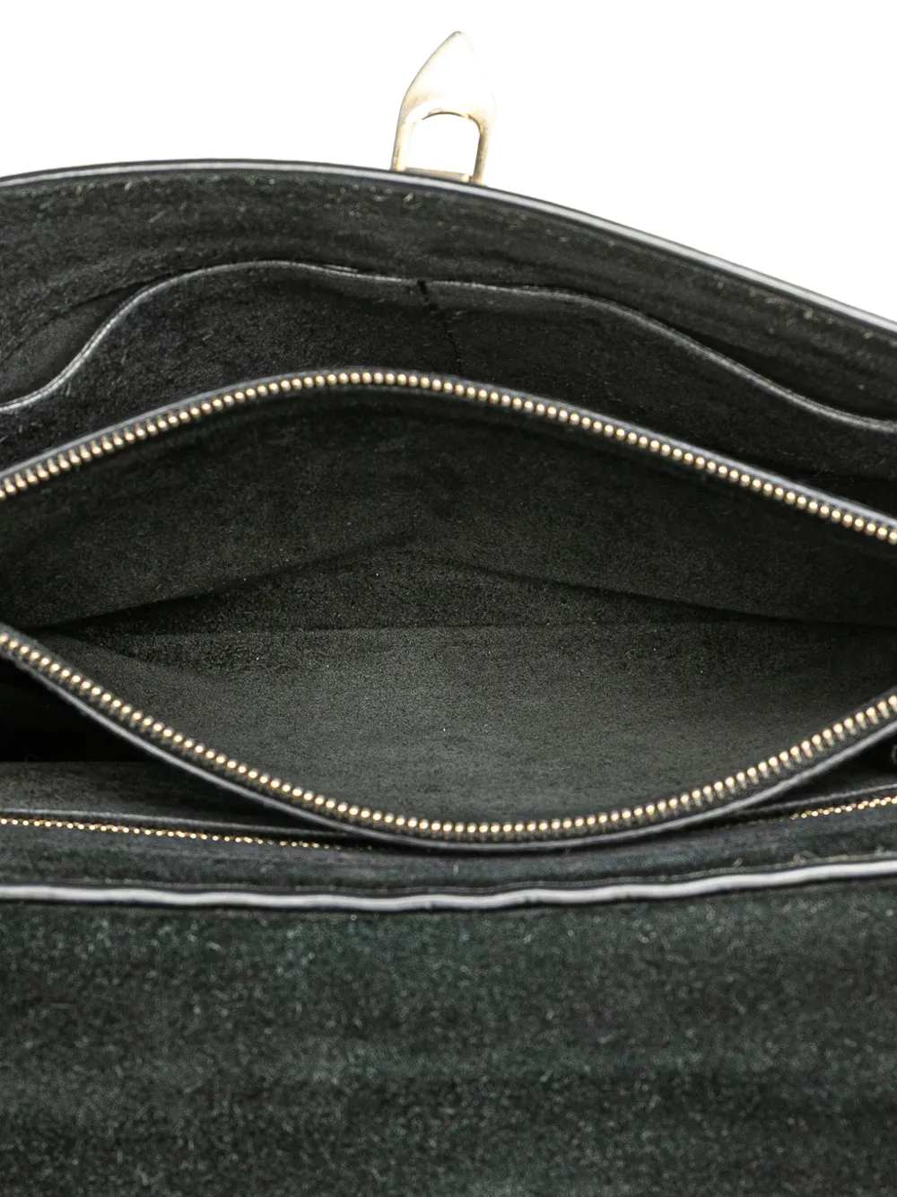 Pre-owned Valentino Garavani 2000-2017 Small Pebbled Calfskin Rockstud Single Handle Flap Satchel In Black