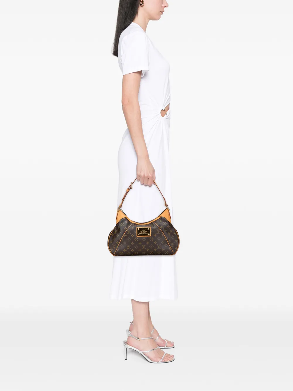 Pre-owned Louis Vuitton 2009 Monogram Thames Gm Shoulder Bag In Brown