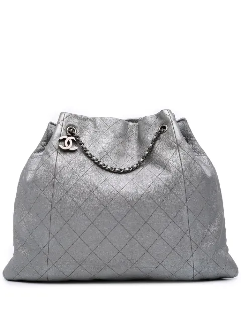 CHANEL Pre-Owned 2015-2016 Metallic Quilted Calfskin Drawstring bucket bag