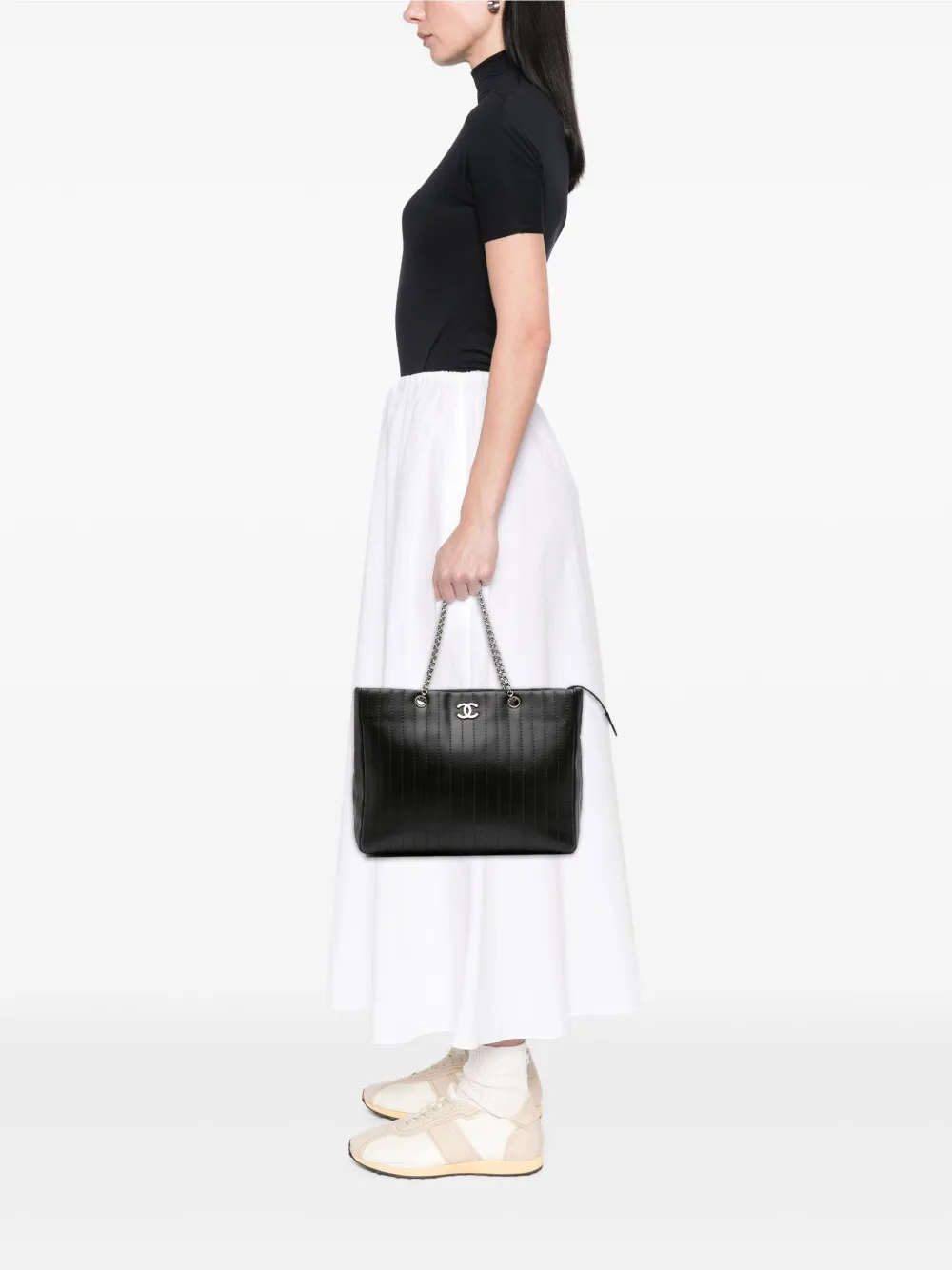 CHANEL Pre-Owned 2005-2006 Quilted Lambskin Mademoiselle tote bag | Pre-Owned | Image 2