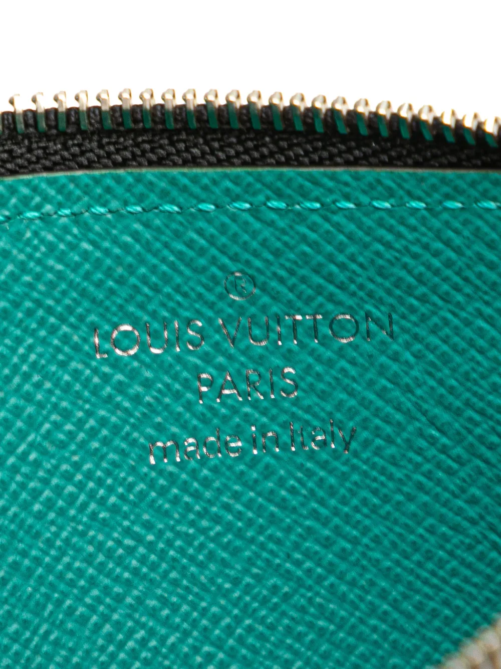Pre-owned Louis Vuitton 2020 Taigarama Coin Card Holder In Blue