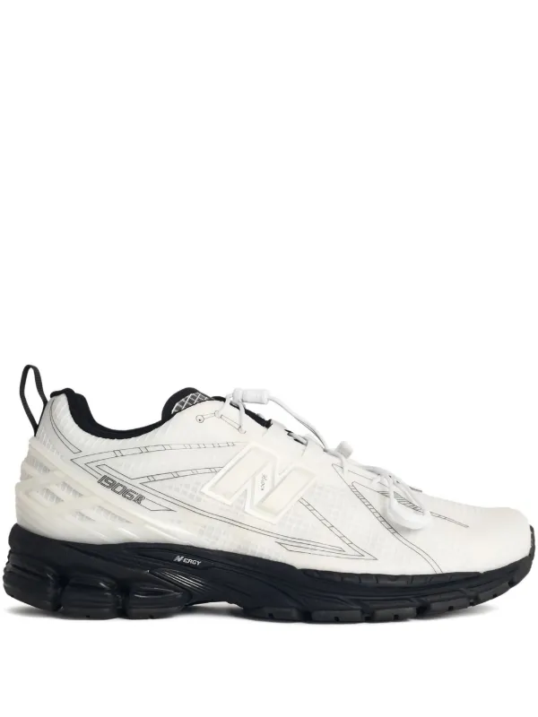 New Balance 1906ランニングシューズ ホワイト/ブラック 31935912_61550129_600.jpg