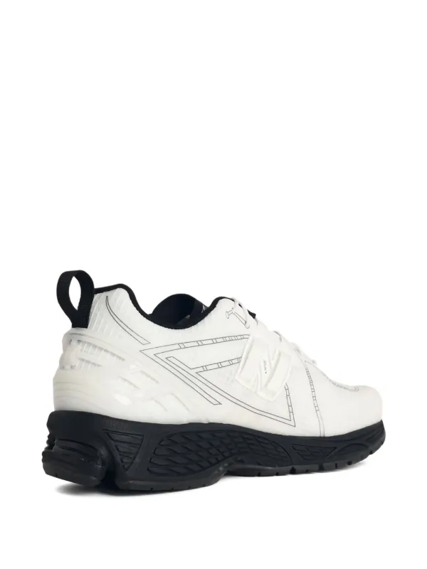 New Balance 1906ランニングシューズ ホワイト/ブラック New Balance 1906 lace-up Sneakers | White | FARFETCH