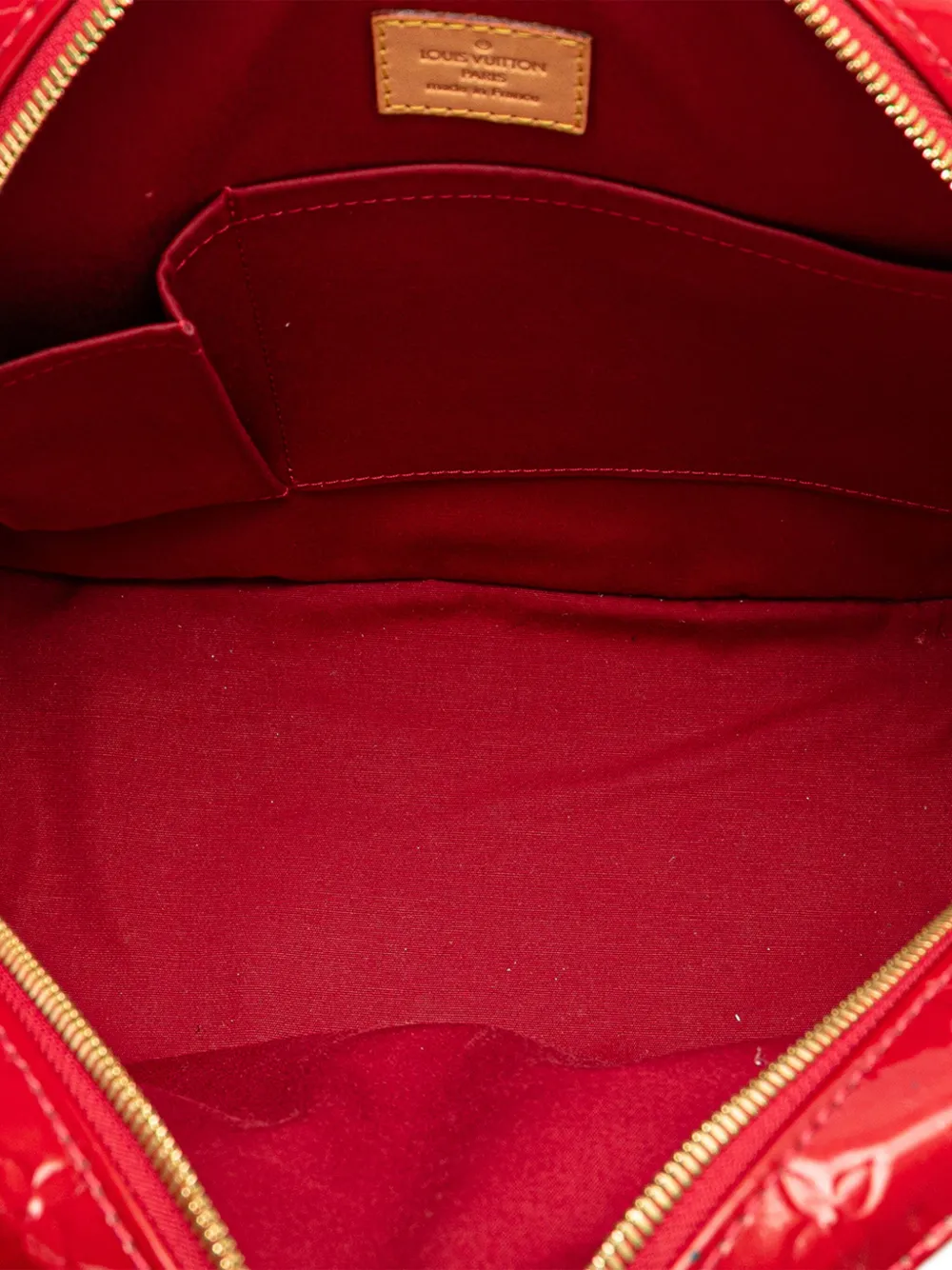 Pre-owned Louis Vuitton 2007-2025 Monogram Vernis Summit Drive Handbag In Red