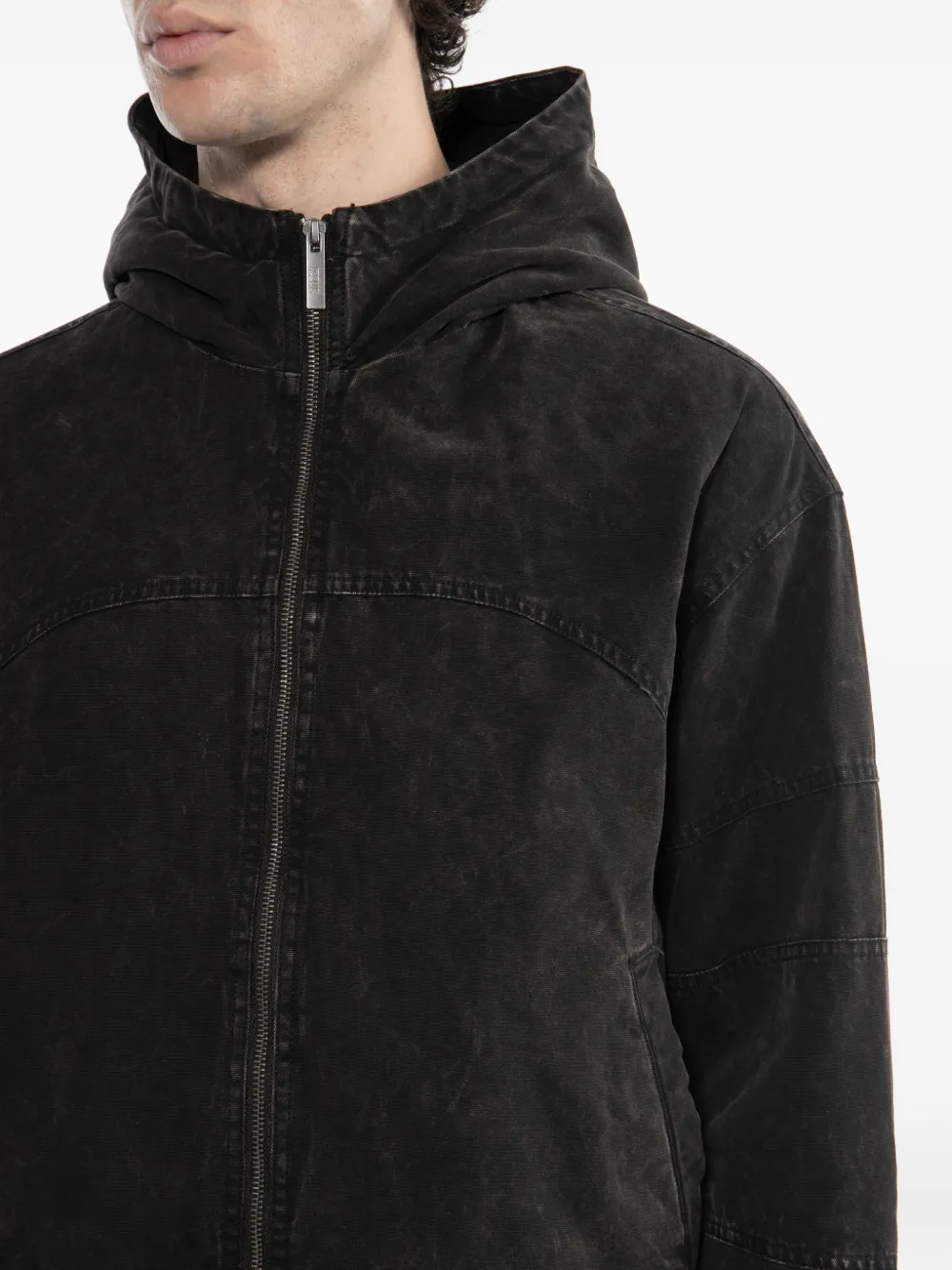 Izzue Logo-embroidered Jacket In Black