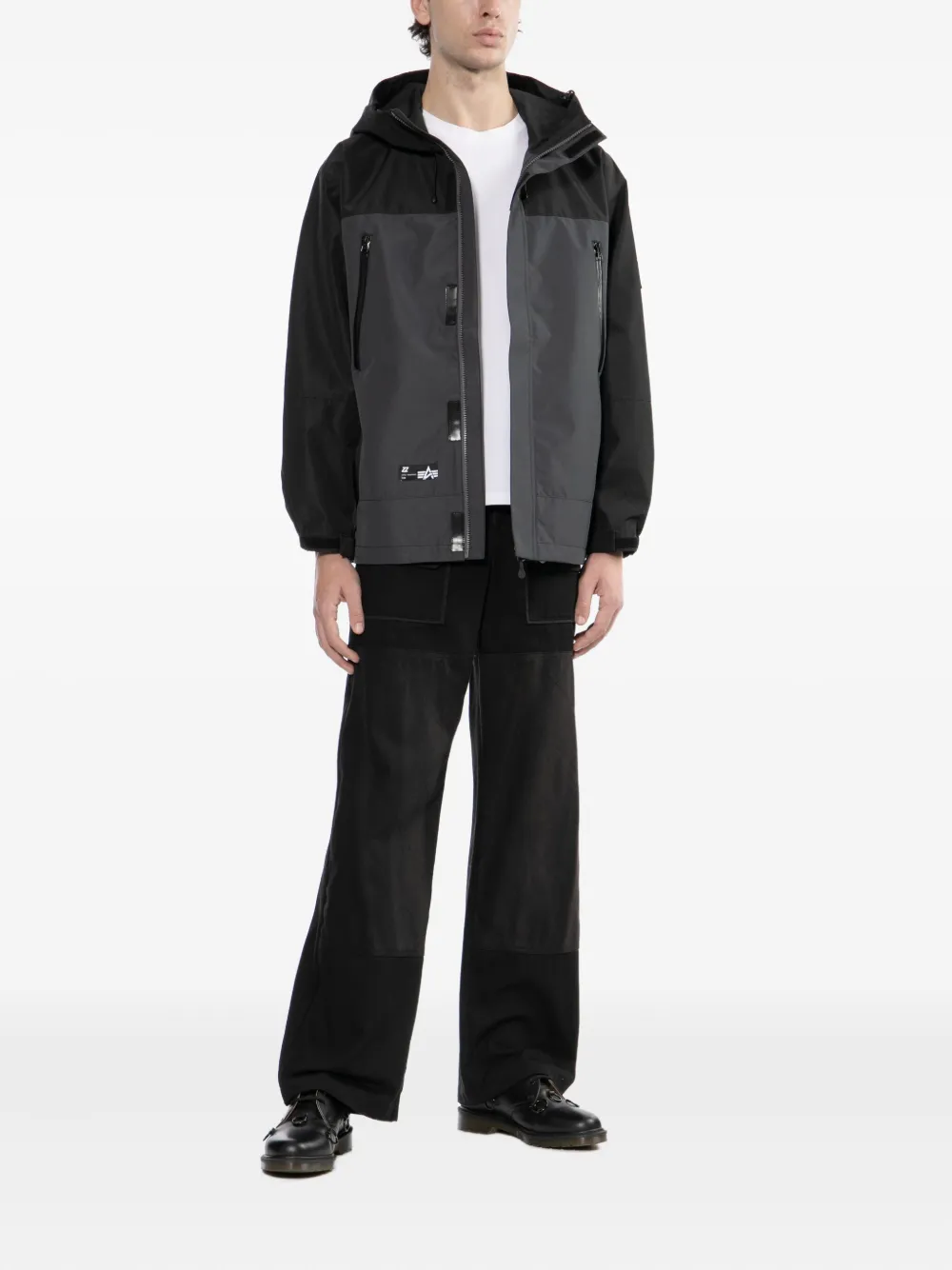 izzue logo-patch hooded jacket | Hooded Jackets | Image 2