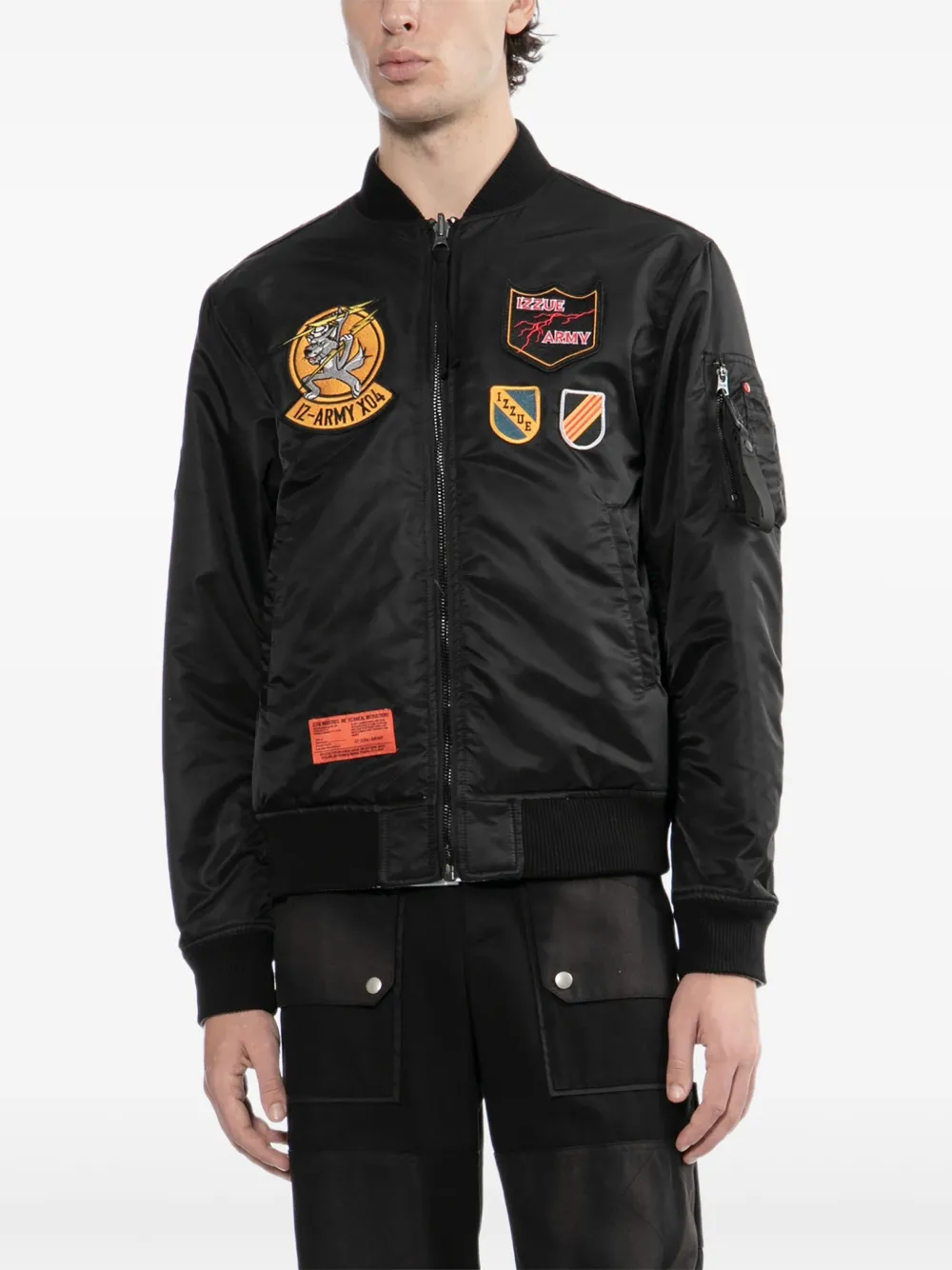 izzue Jack met logopatch Zwart