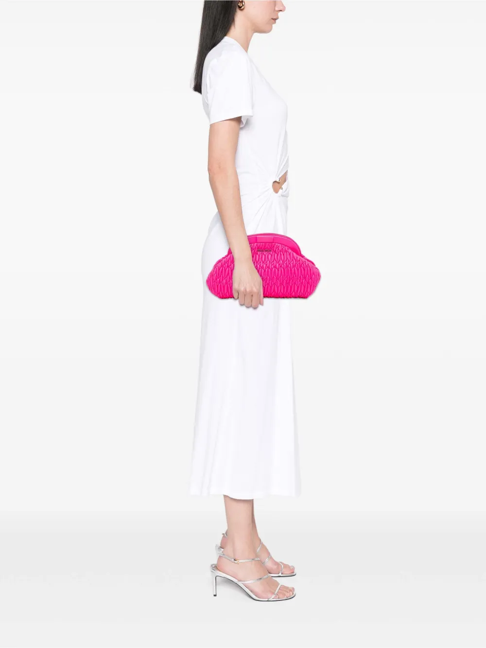 Miu Miu Pre-Owned 2010-2025 Matelasse Nappa Frame clutch bag | Pre-Owned | Image 2