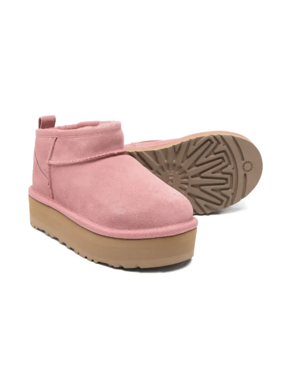 UGG Kids プラットフォーム スエードブーツ | ピンク | FARFETCH JP