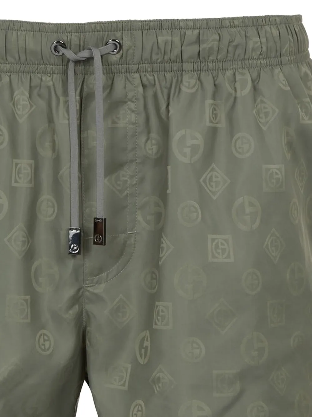 Giorgio Armani logo-print drawstring shorts - Groen