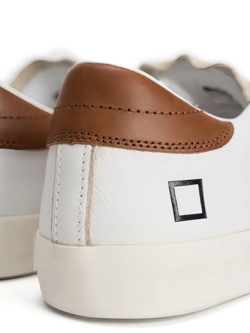 D.A.T.E. Gestreepte leren sneakers Beige