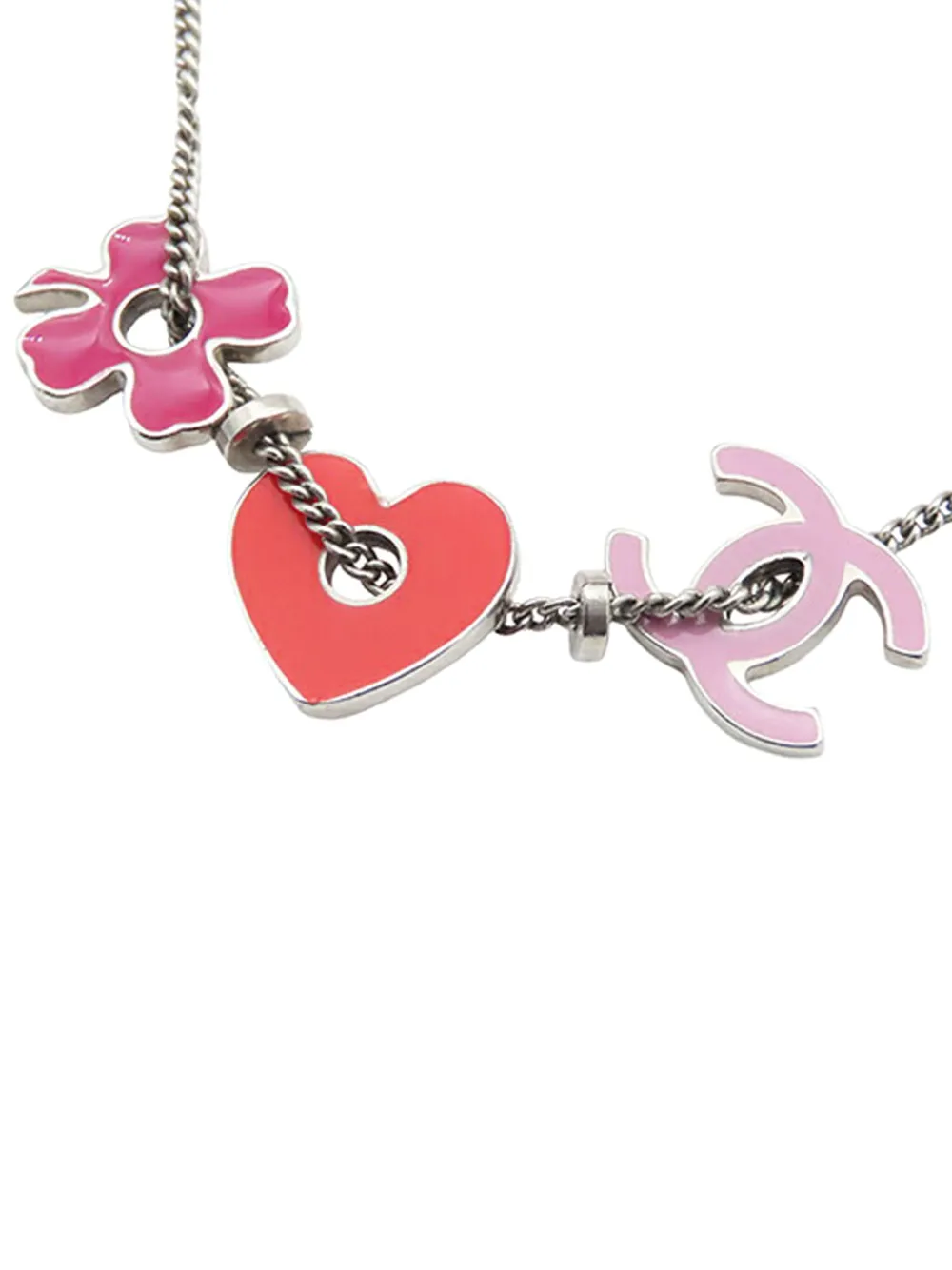  Chanel Pre-owned 2004 Cc Silver Plated Enamel Heart And Clover Charm Pendant Necklace Costume Necklace - Pink 