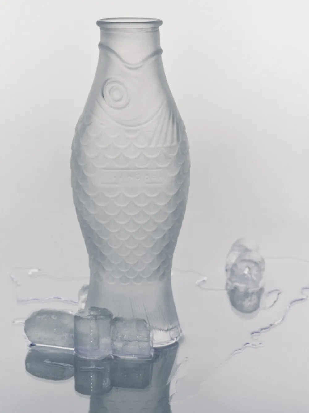 Serax Fish And Fish Fish-shaped Carafe In Transparent
