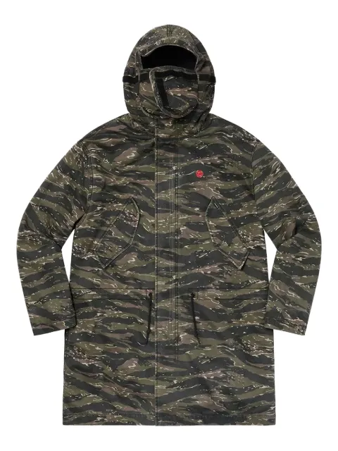 Supreme parka con estampado militar