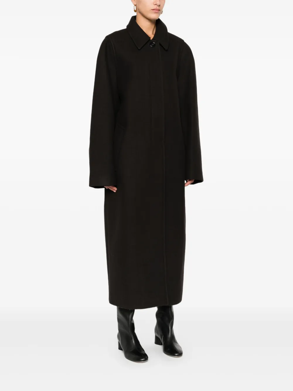 Low Classic Single-breasted Coat In Black