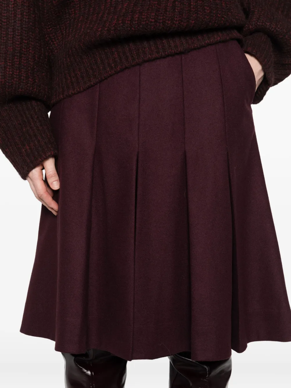 Joseph Pleated Shorts In Brown