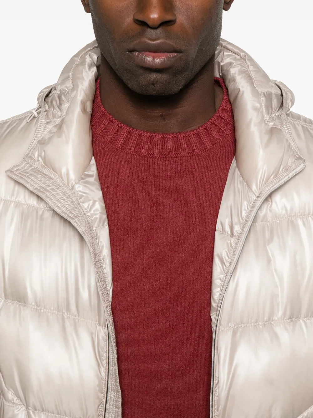 Vengera Round-neck Ribbed Sweater In Burgundy
