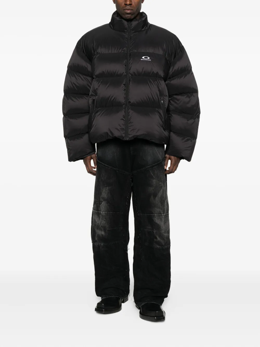 Balenciaga logo-detail puffer jacket | Down Jackets | Image 2