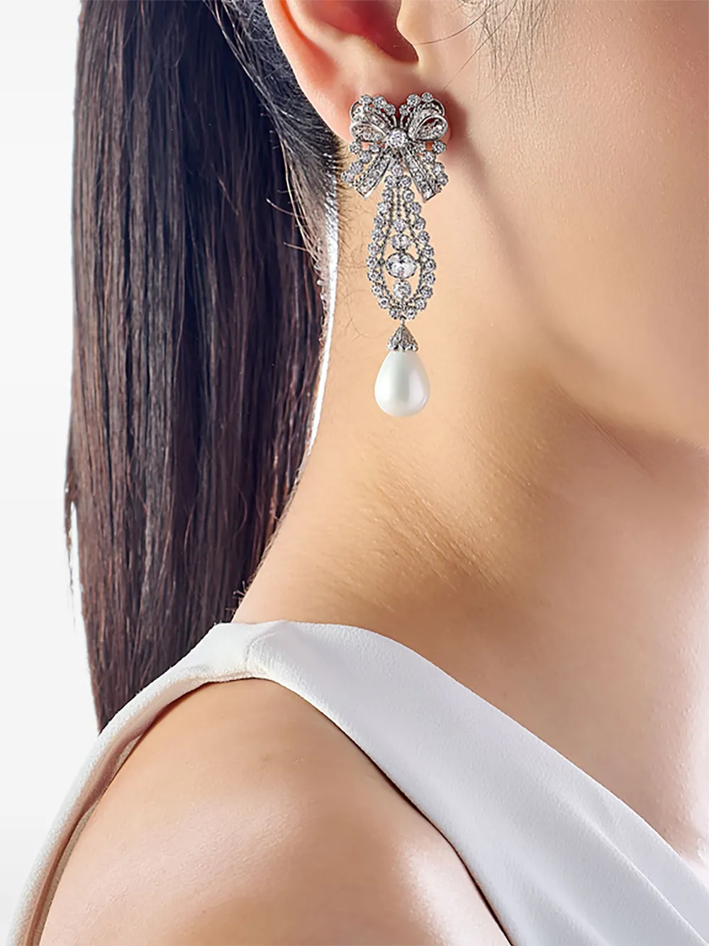 Anabela Chan 14k White Gold And Rhodium Vermeil Dentelle Bow Pearl And Diamond Earrings In White