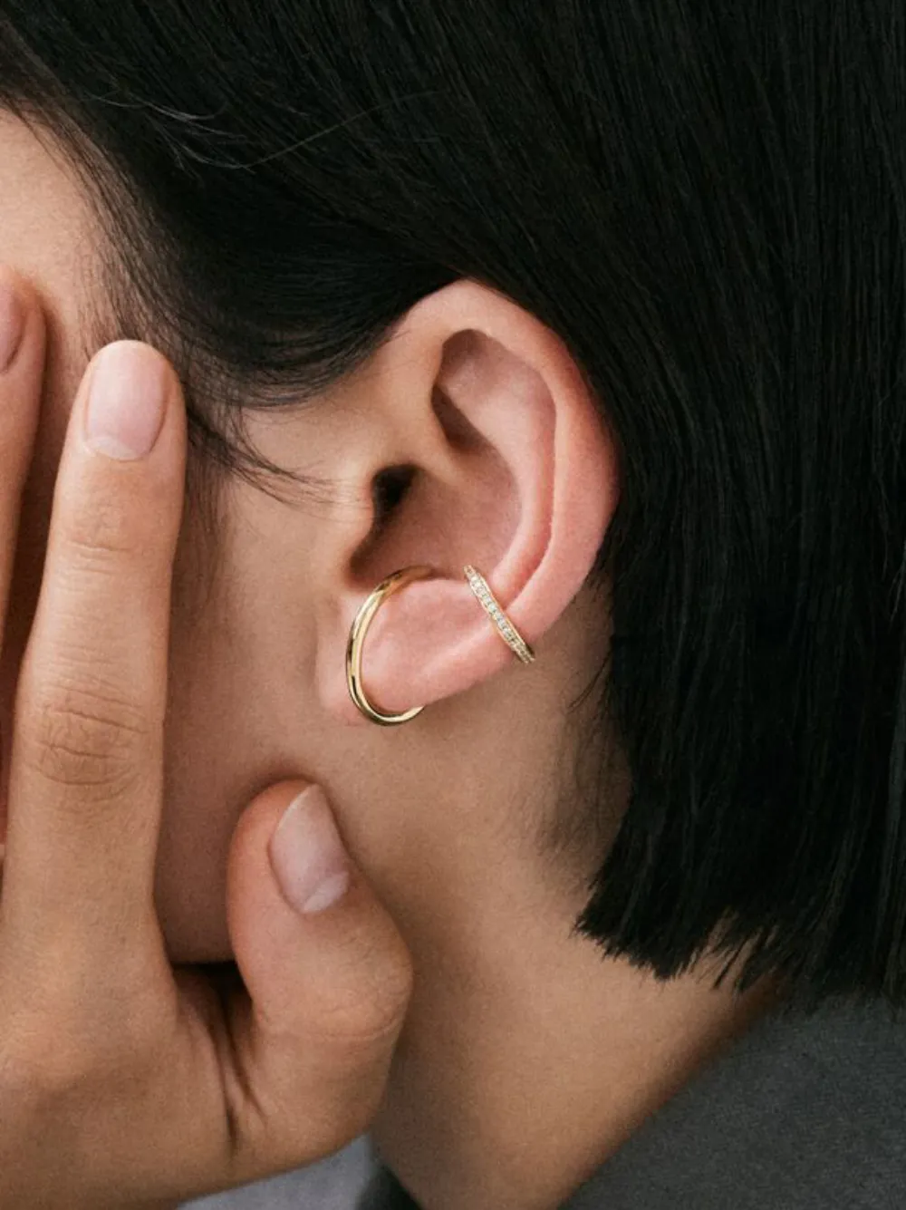 Otiumberg Sonder 14kt geelgouden pav&eacute;-zetting oorcuff