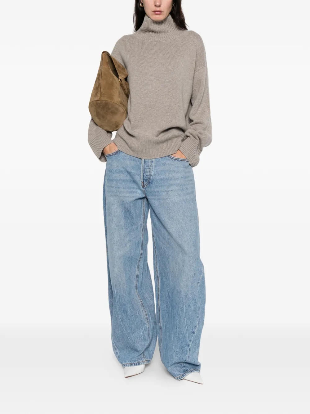 Soft Goat turtleneck cashmere sweater | Knitted Sweaters | Image 2