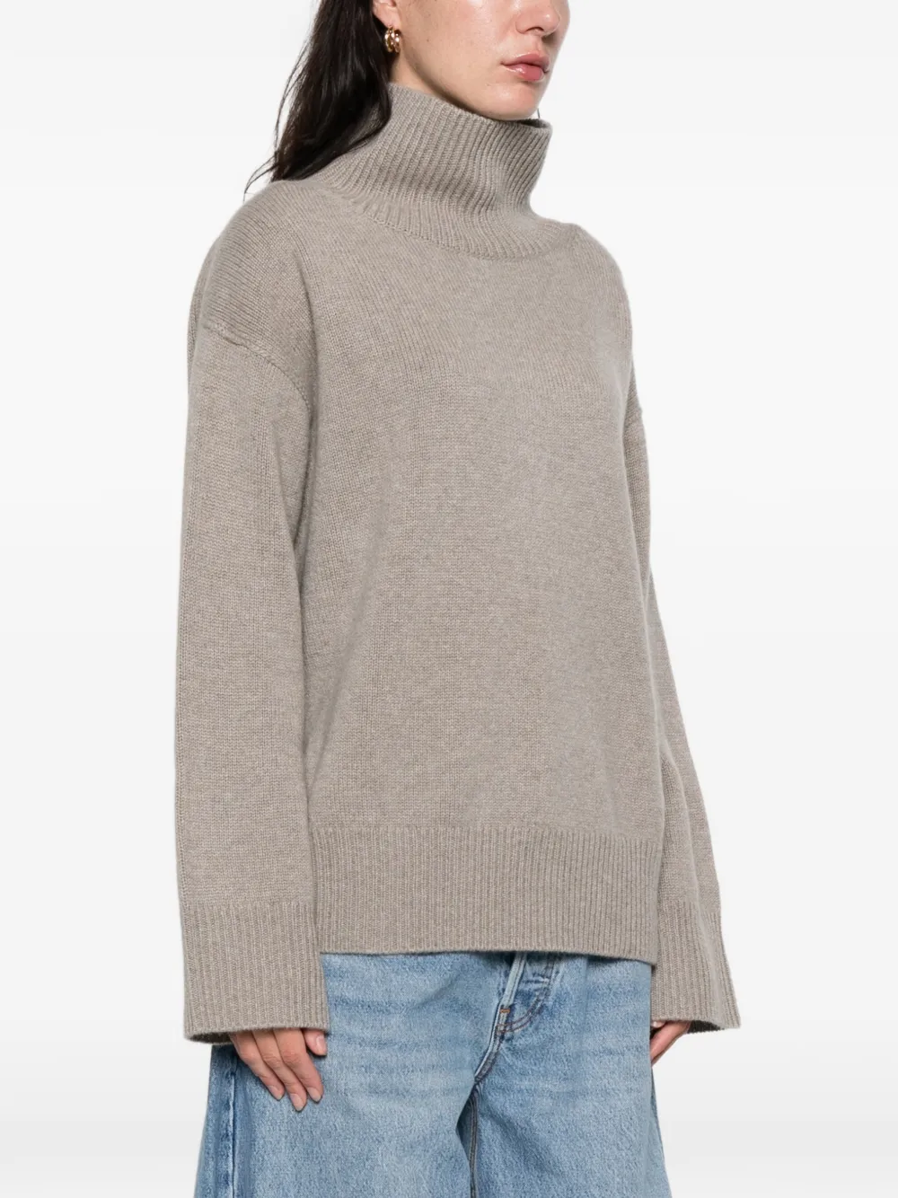 Soft Goat Turtleneck Cashmere Sweater In Brown