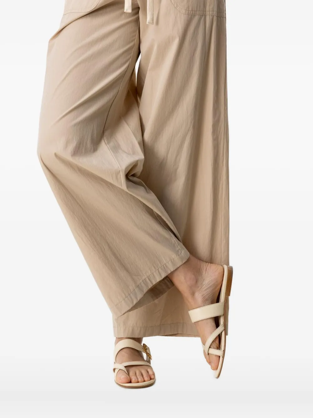 Manolo Blahnik Thalusa buckle-fastening leather sandals Neutrals