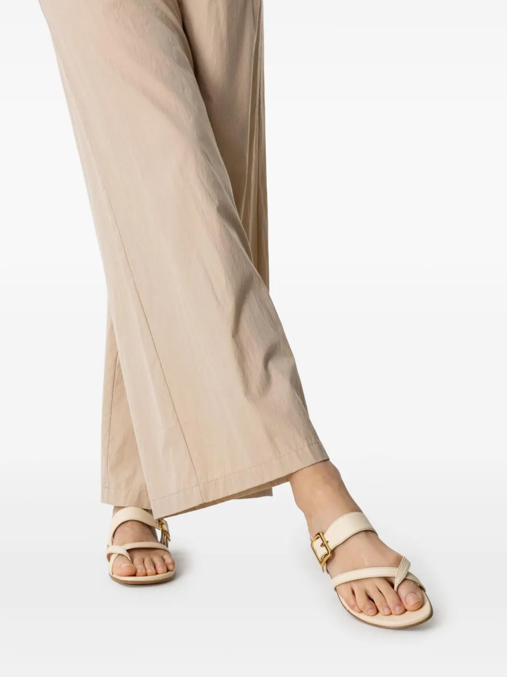 Manolo Blahnik Thalusa buckle-fastening leather sandals Beige