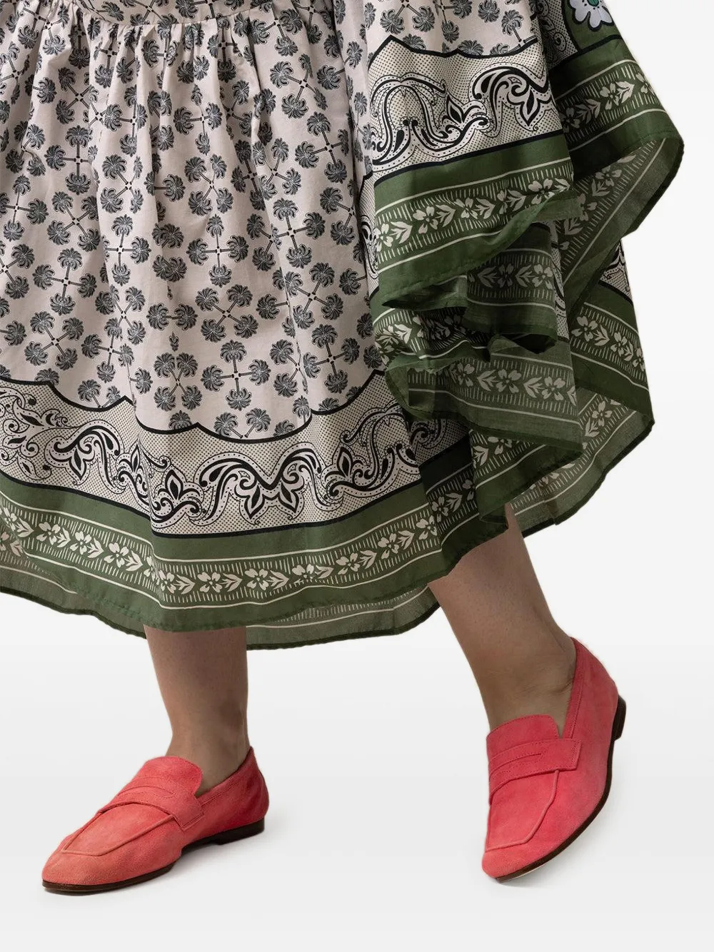 Sophique Essenziale Loafers In Pink
