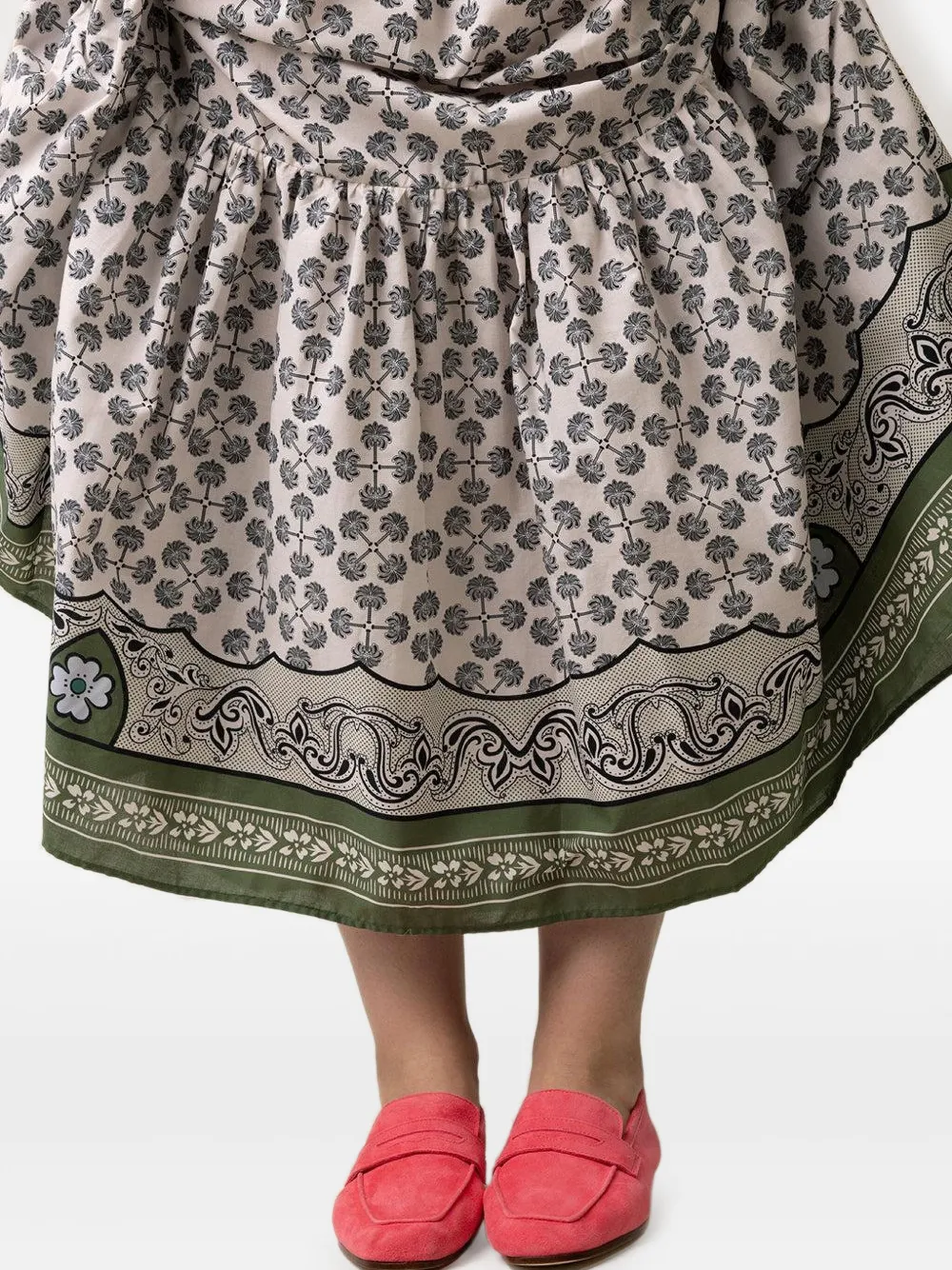 Sophique Essenziale Loafers In Pink