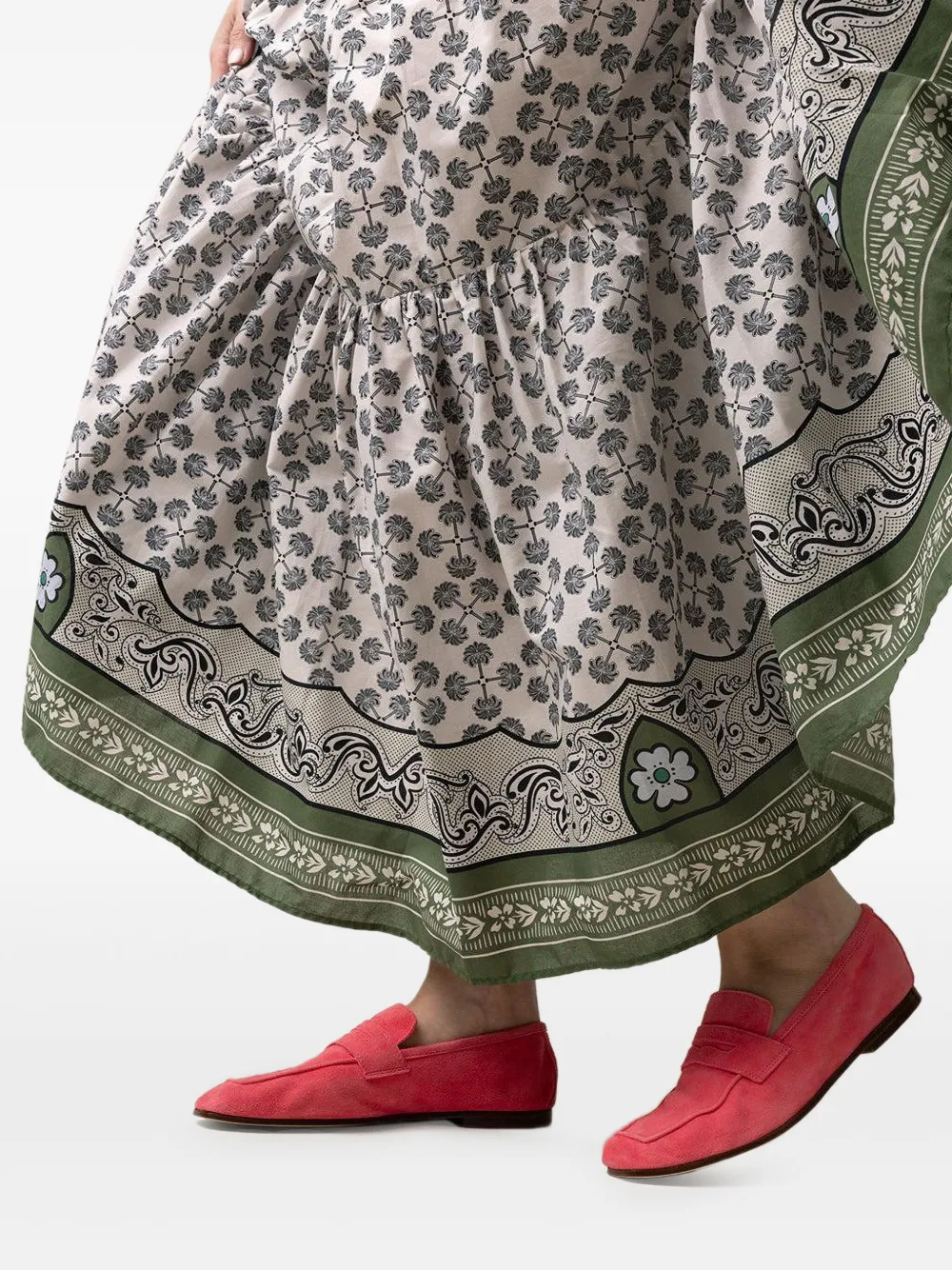 Sophique Essenziale Loafers In Pink