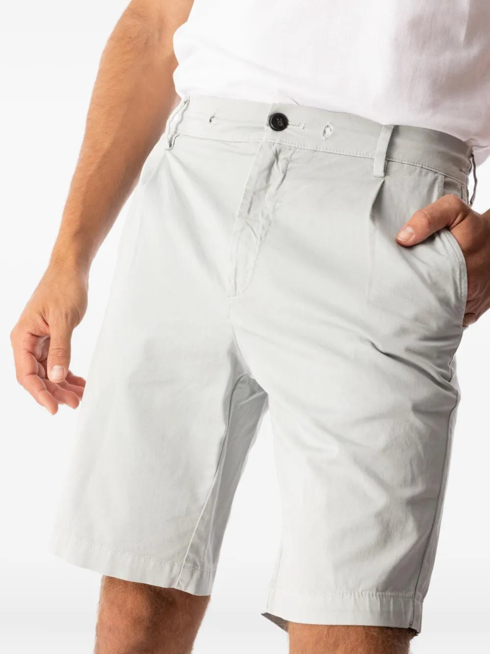 Eleventy pleated drawstring shorts Groen