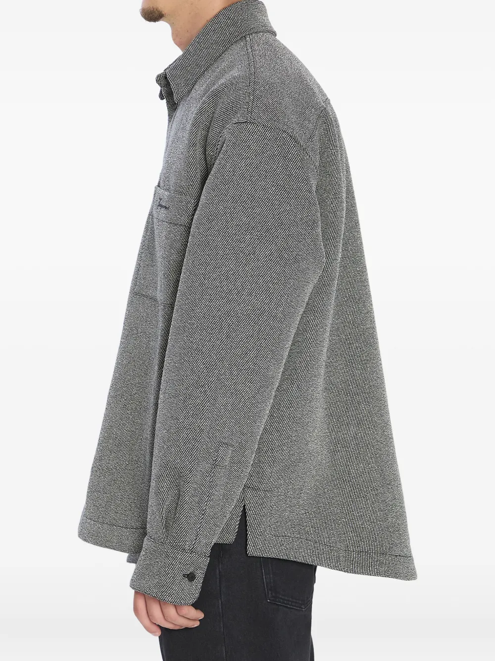 Jacquemus Molino Pointed-collar Buttoned Shirt Jacket In Gray