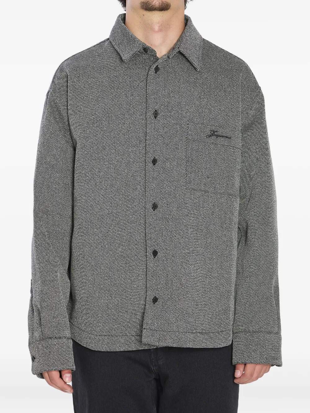 Jacquemus Molino Pointed-collar Buttoned Shirt Jacket In Gray